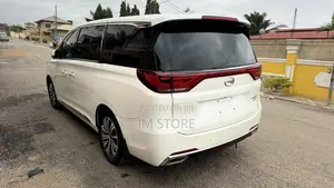 Car 2018 White