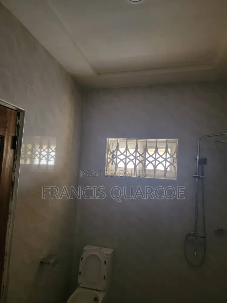 2bdrm Apartment in Ashongman Estates, Pillar 2 for rent