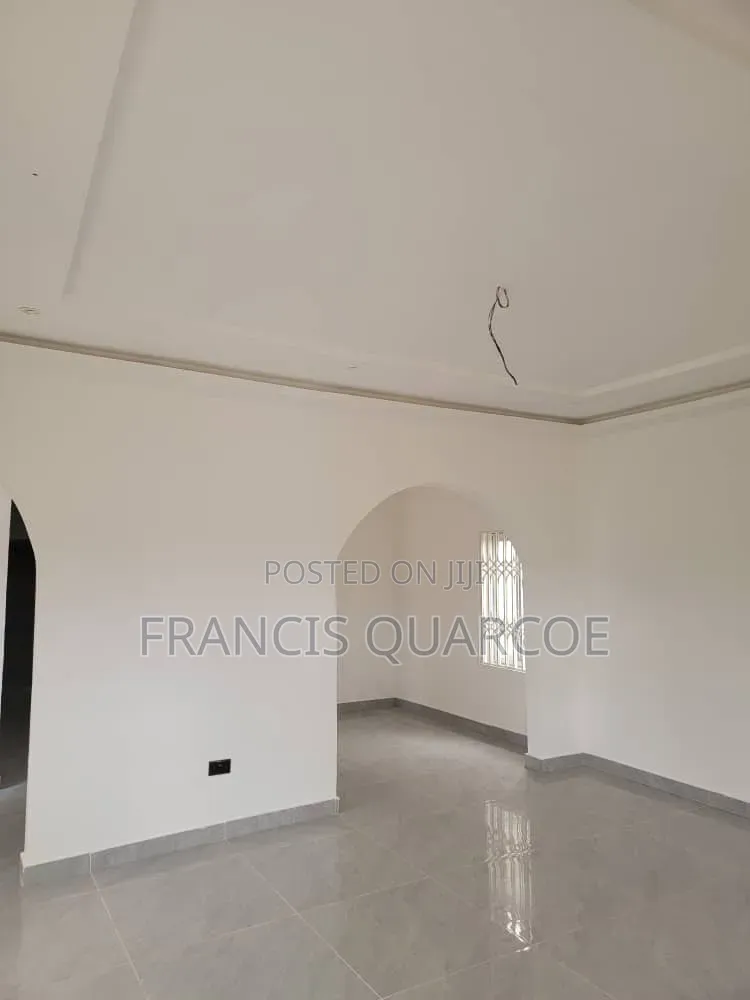 2bdrm Apartment in Ashongman Estates, Pillar 2 for rent