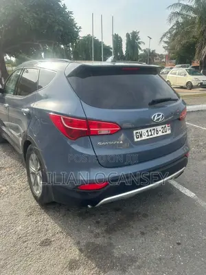 Hyundai Santa Fe 2015 Green