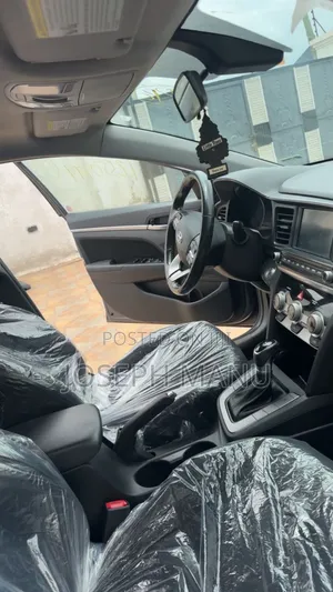 Hyundai Elantra Limited 2019 Beige