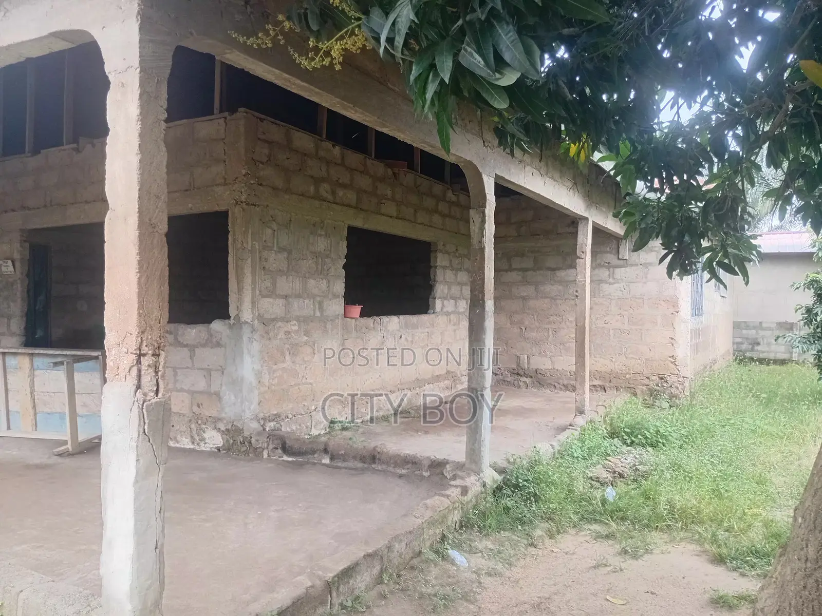 5bdrm House in Manhean for sale