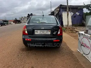 Hyundai Accent 2010 Blue
