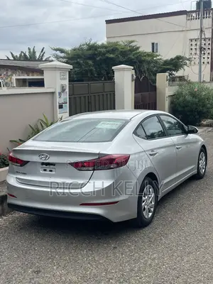 Hyundai Elantra Limited 2018 Silver