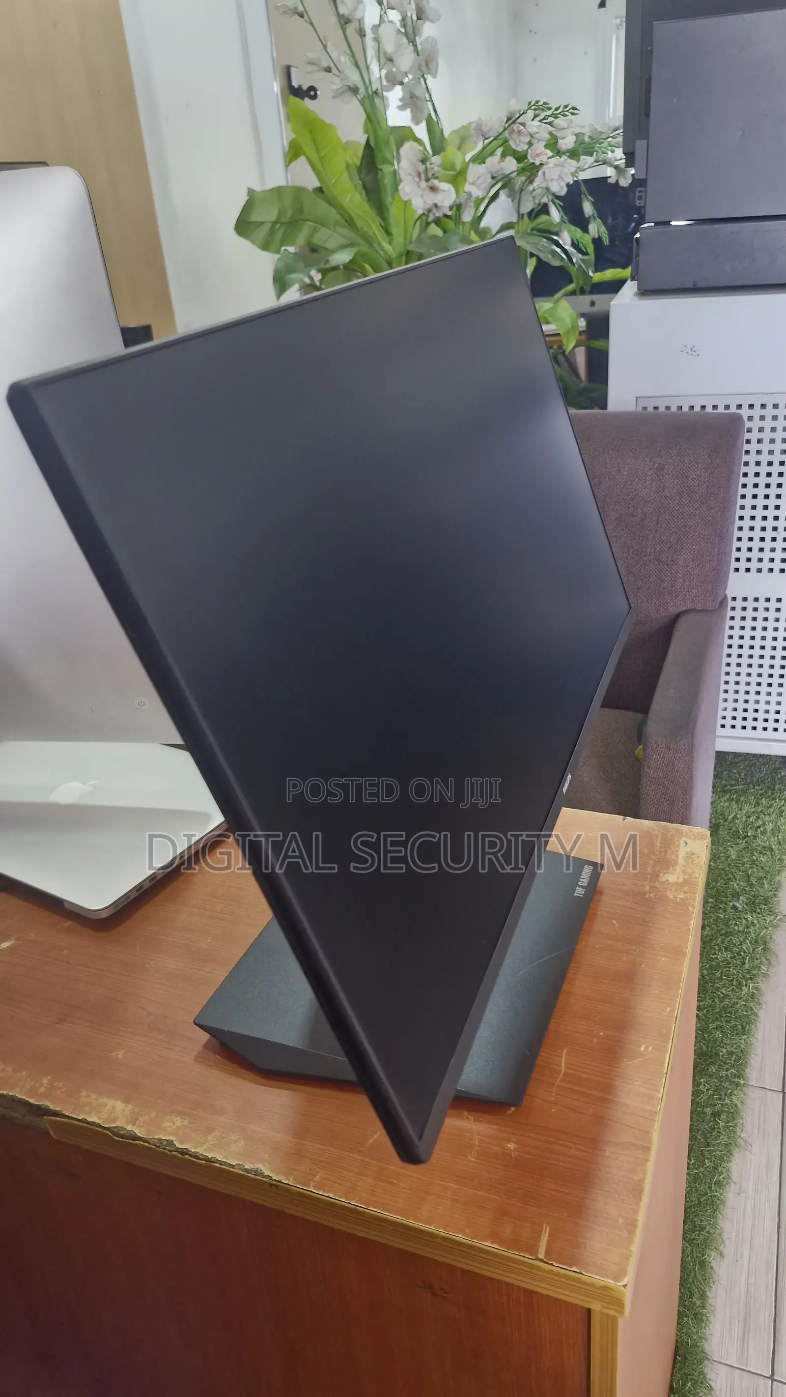 Philips 24" LED Monitor With Speaker