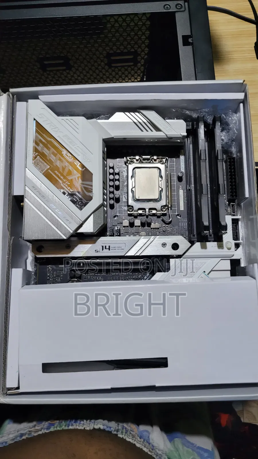 🔥 ASUS Rog Strix Z690-a Gaming Wifi D4 Motherboard