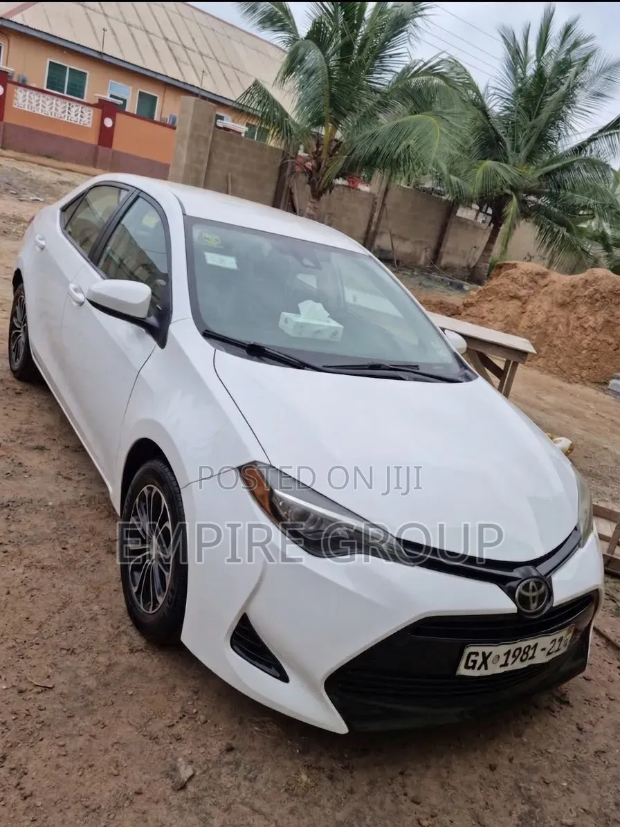 Toyota Corolla 2017 White