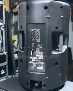 Behringer Eurolive B215D Active 2-Way Speakers[PAIR]