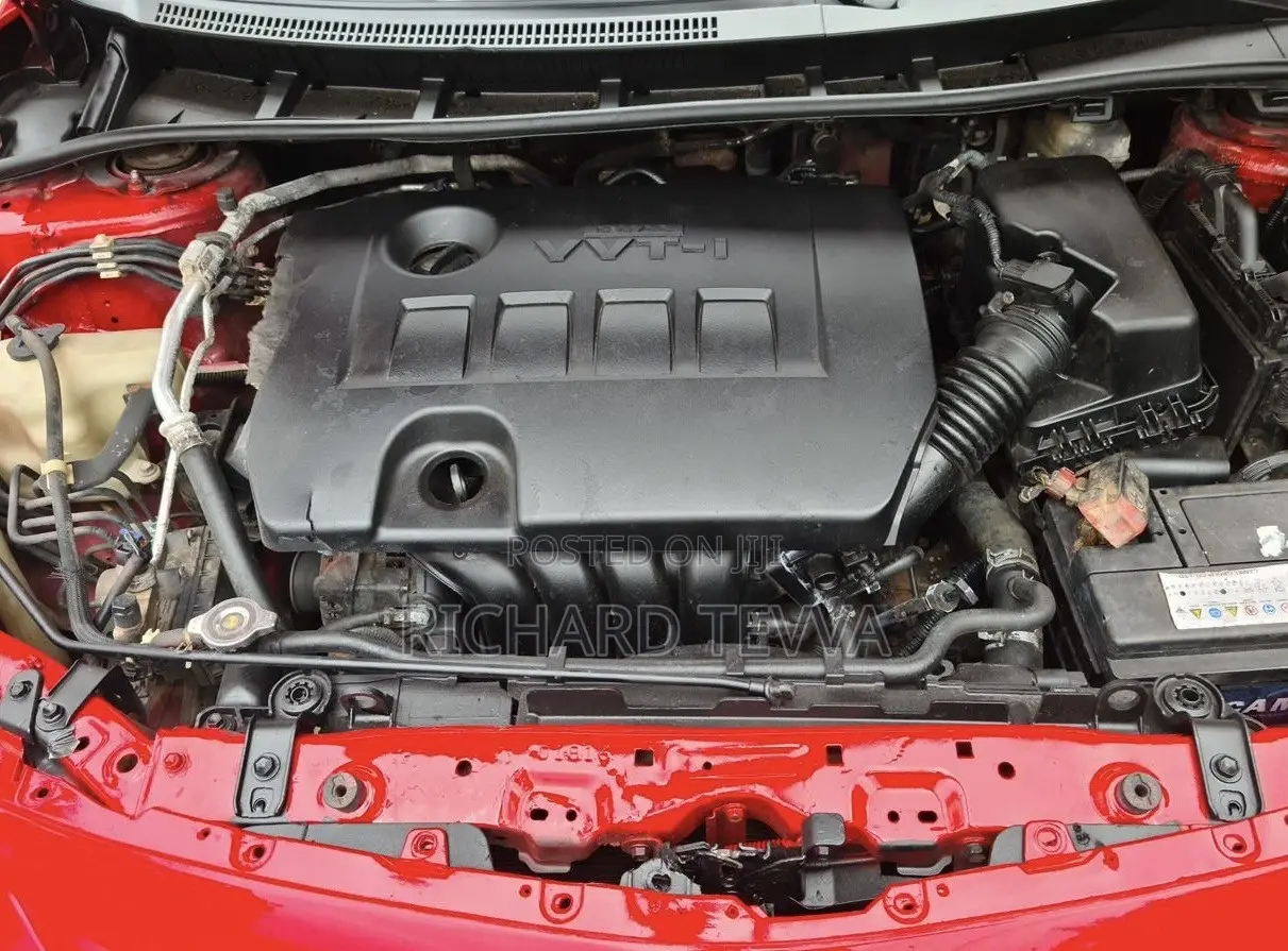 Toyota Corolla LE 4dr Sedan (1.8L 4cyl 4A) 2013 Red