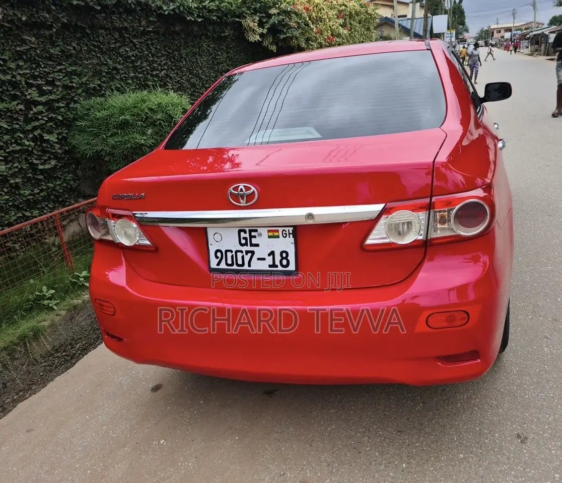 Toyota Corolla LE 4dr Sedan (1.8L 4cyl 4A) 2013 Red