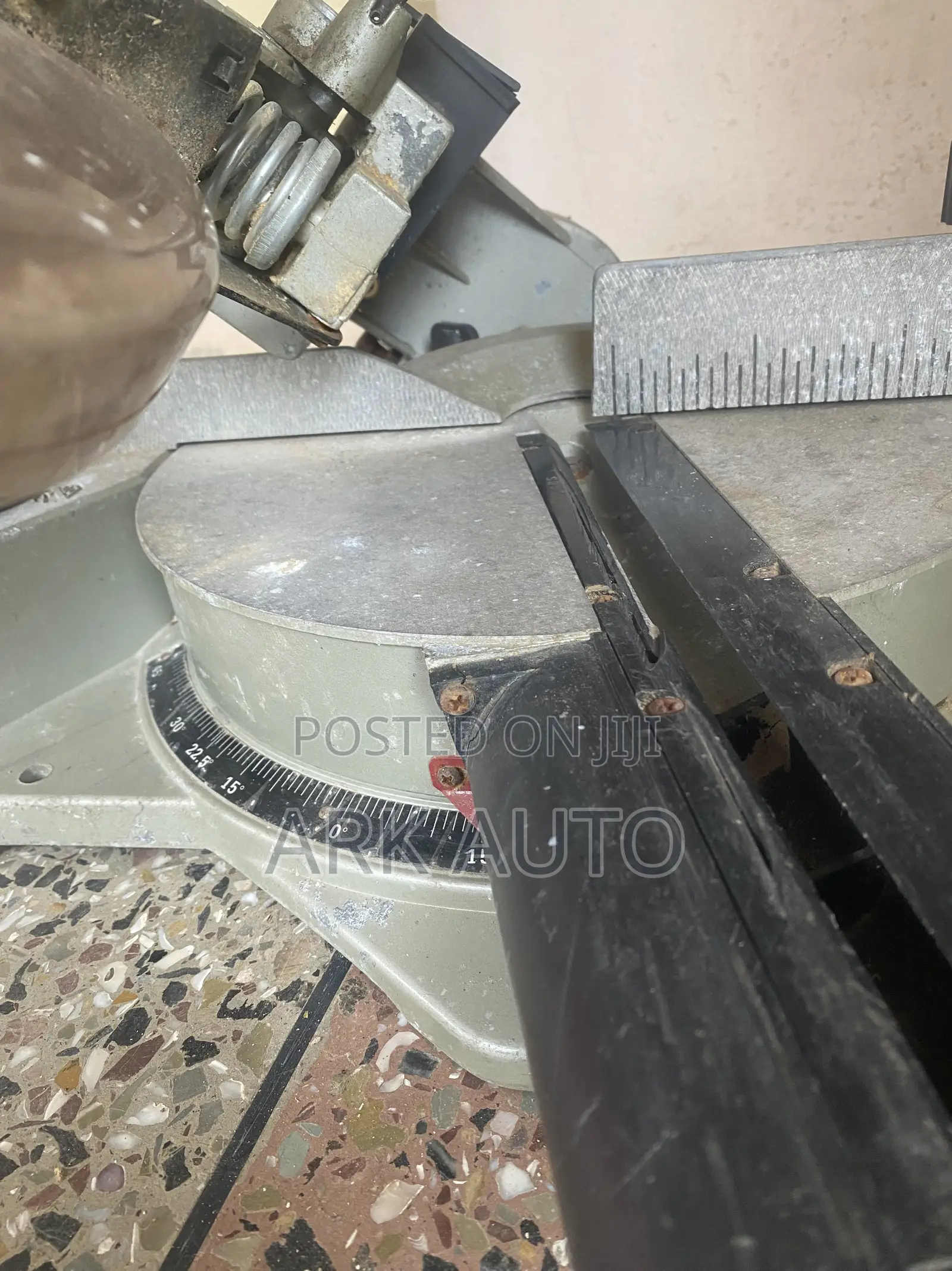 Makita Slide Compound Mitre Saw 2000W (UK USED)