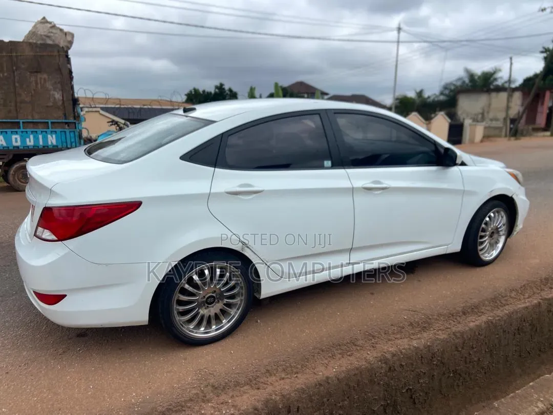 Hyundai Accent 2015 White