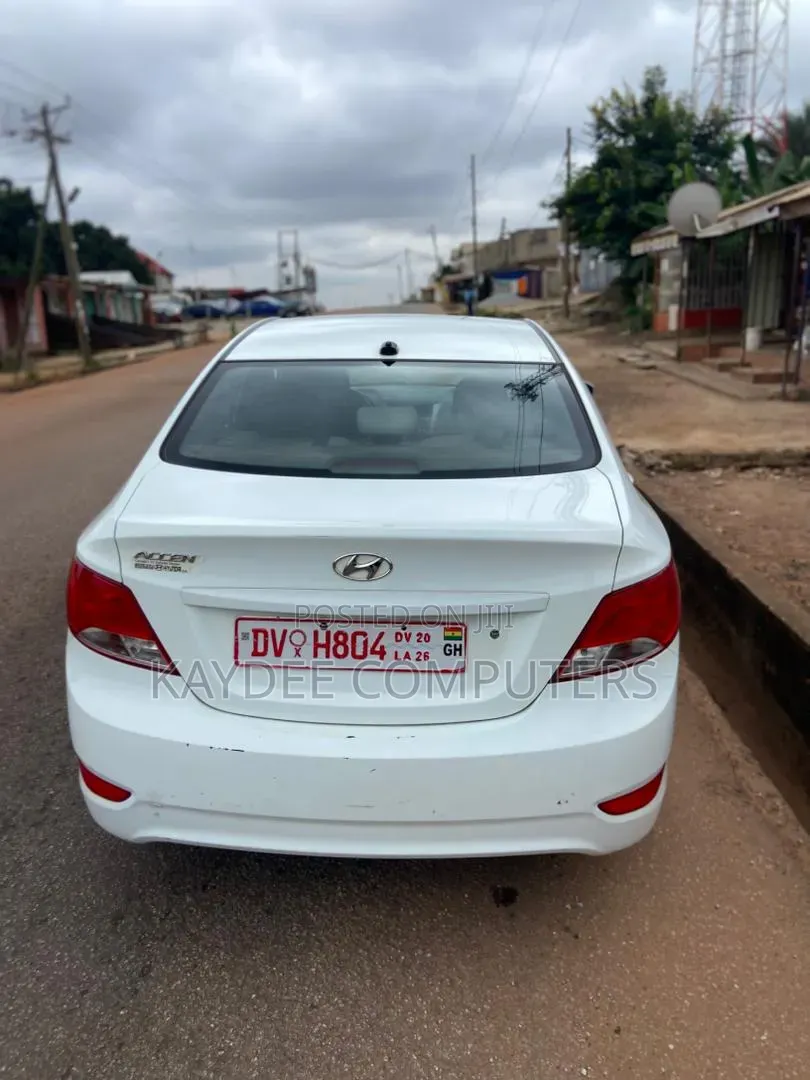 Hyundai Accent 2015 White