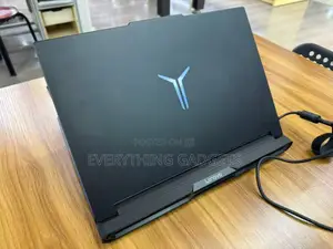 Laptop Lenovo 32GB AMD Ryzen 9 SSD 1T