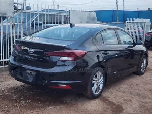 Hyundai Elantra Limited 2019 Black