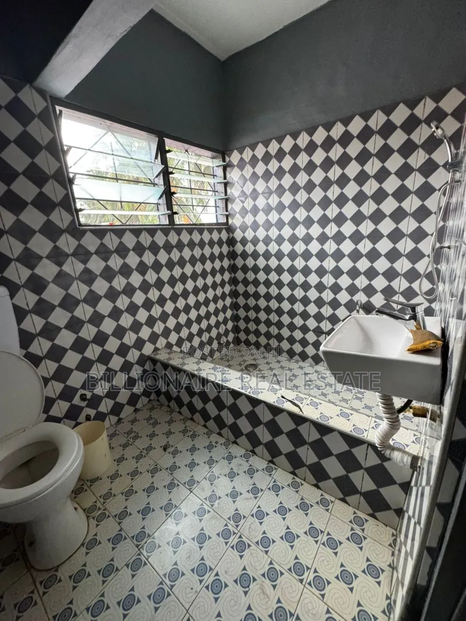 1bdrm Apartment in Atonsu Fabi, Kumasi Metropolitan for rent