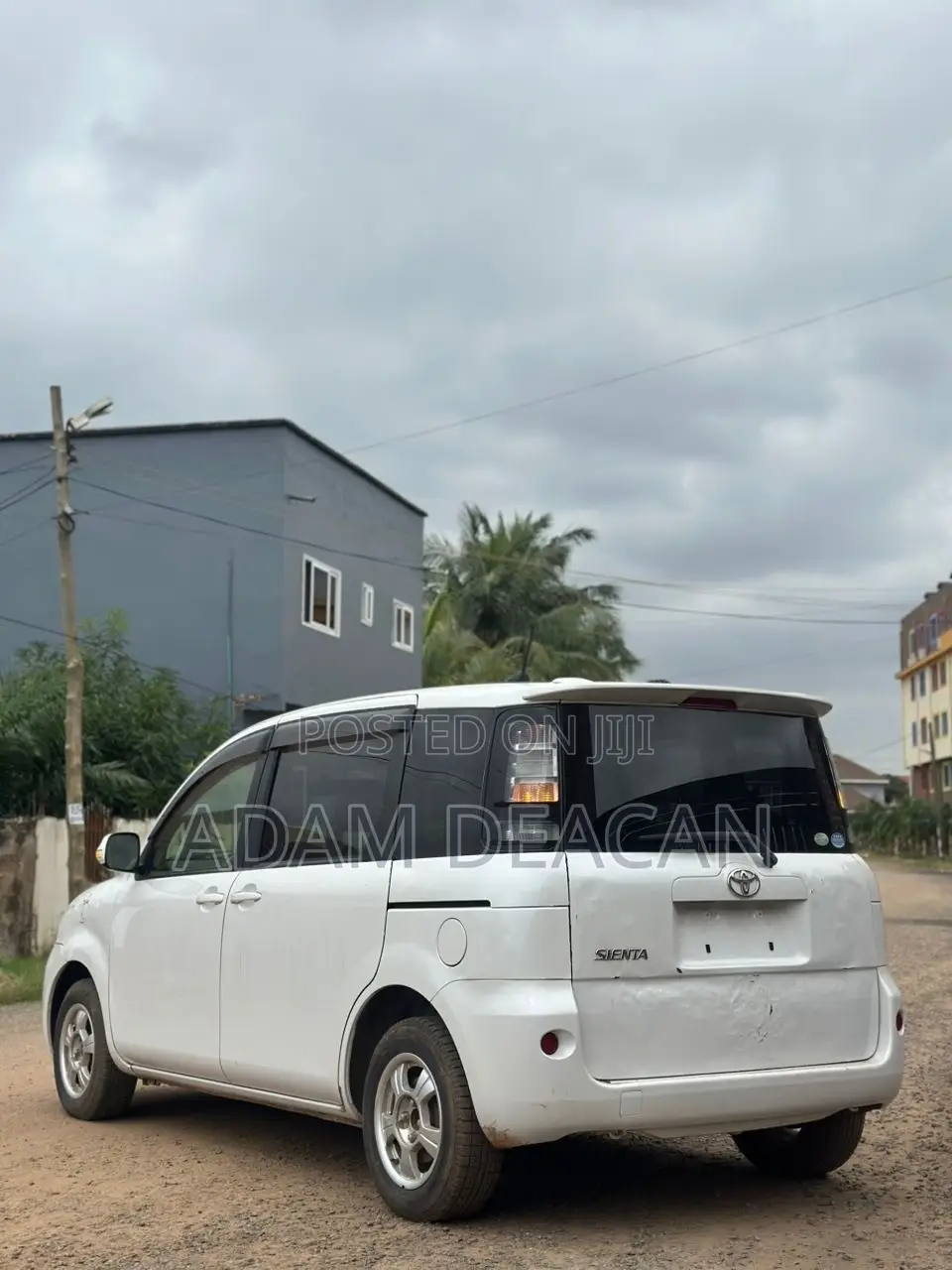 Toyota Sienta 2013 White