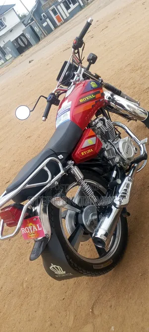 New Royal RY125 2026 Red