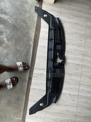 Toyota Highlander 2020 2021 2022 2023 Radiator Panel