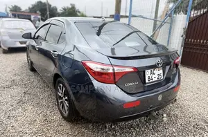 Toyota Corolla 2017 Gray