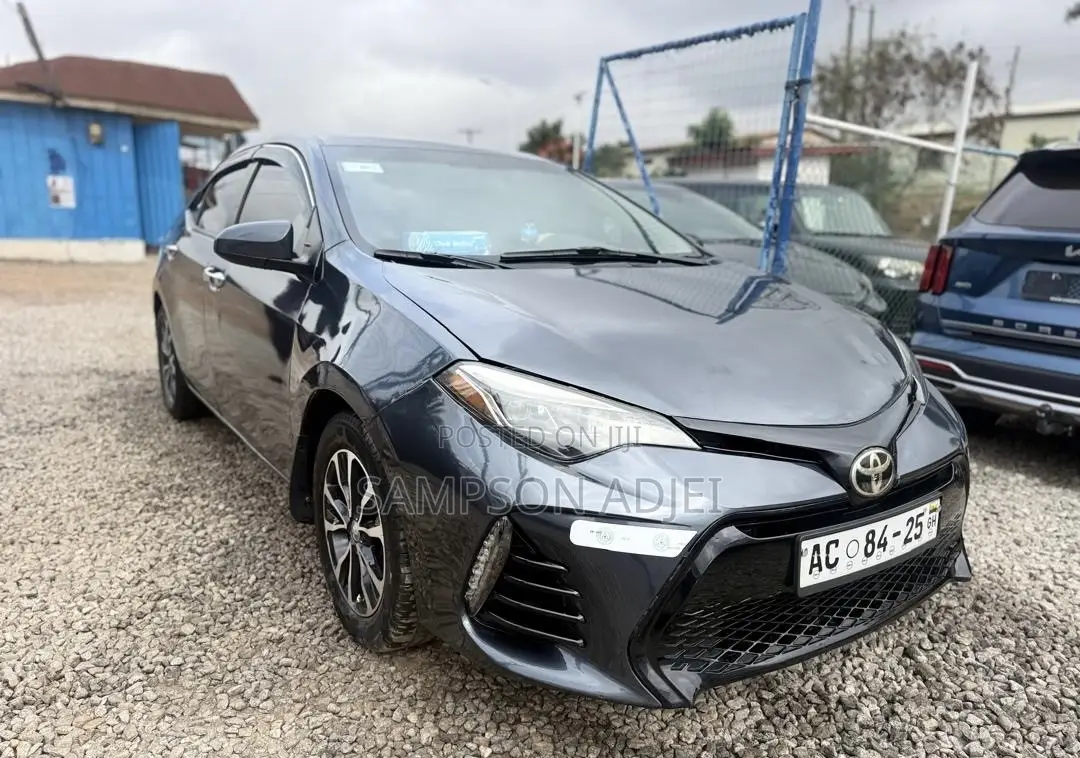Toyota Corolla 2017 Gray