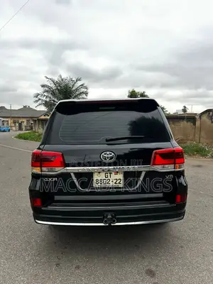 Toyota Land Cruiser 4.5 V8 GXR 2015 Black