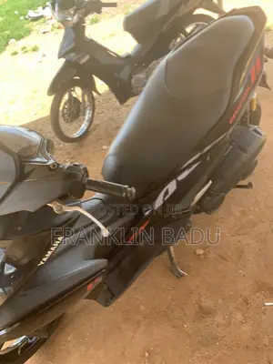 Yamaha 2019 Black