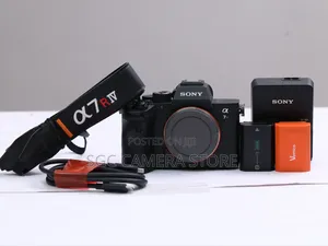 Sony A7R IV // Excellent Condition// 8 Months Warranty