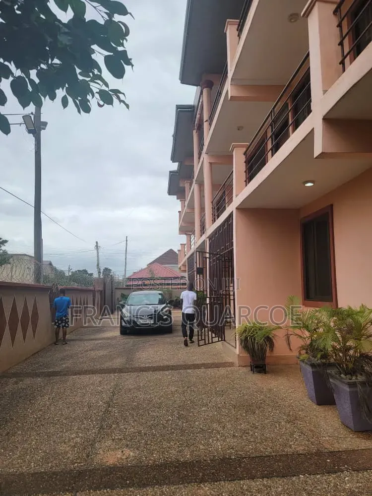 2bdrm Apartment in Ashongman Estates, Pillar 2 for rent