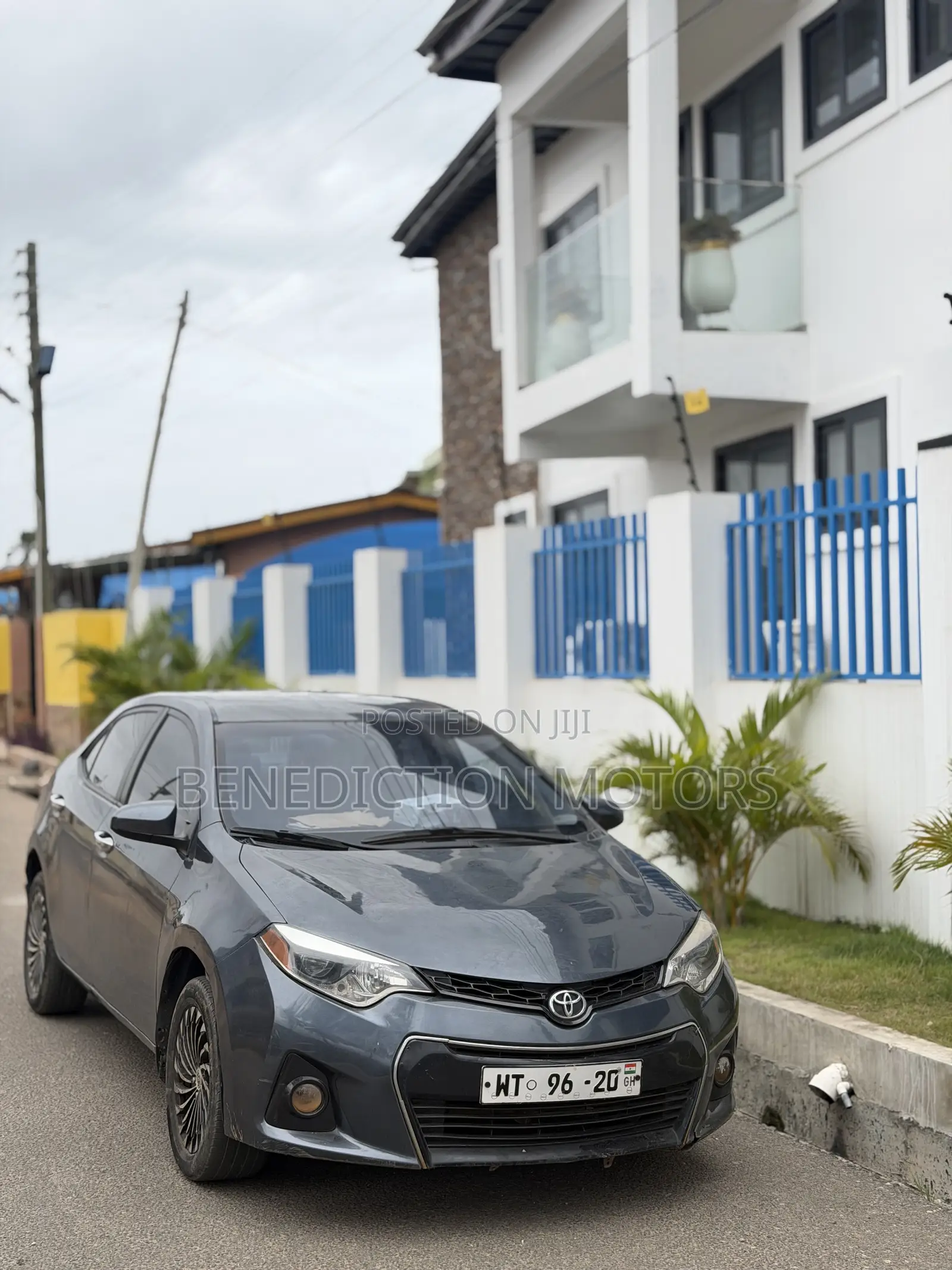 Toyota Corolla LE Eco 4dr Sedan (1.8L 4cyl CVT) 2016 Gray