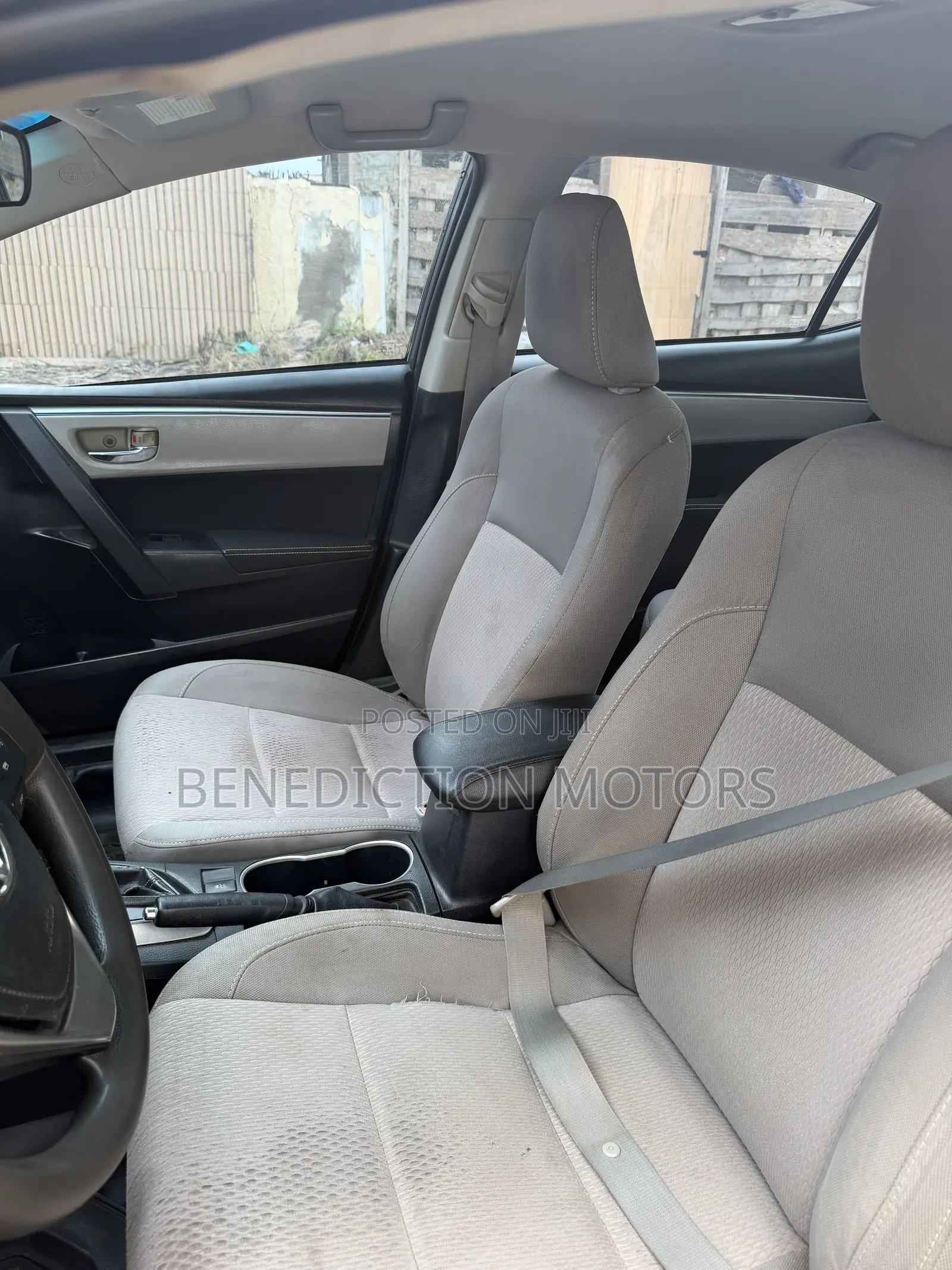 Toyota Corolla LE Eco 4dr Sedan (1.8L 4cyl CVT) 2016 Gray