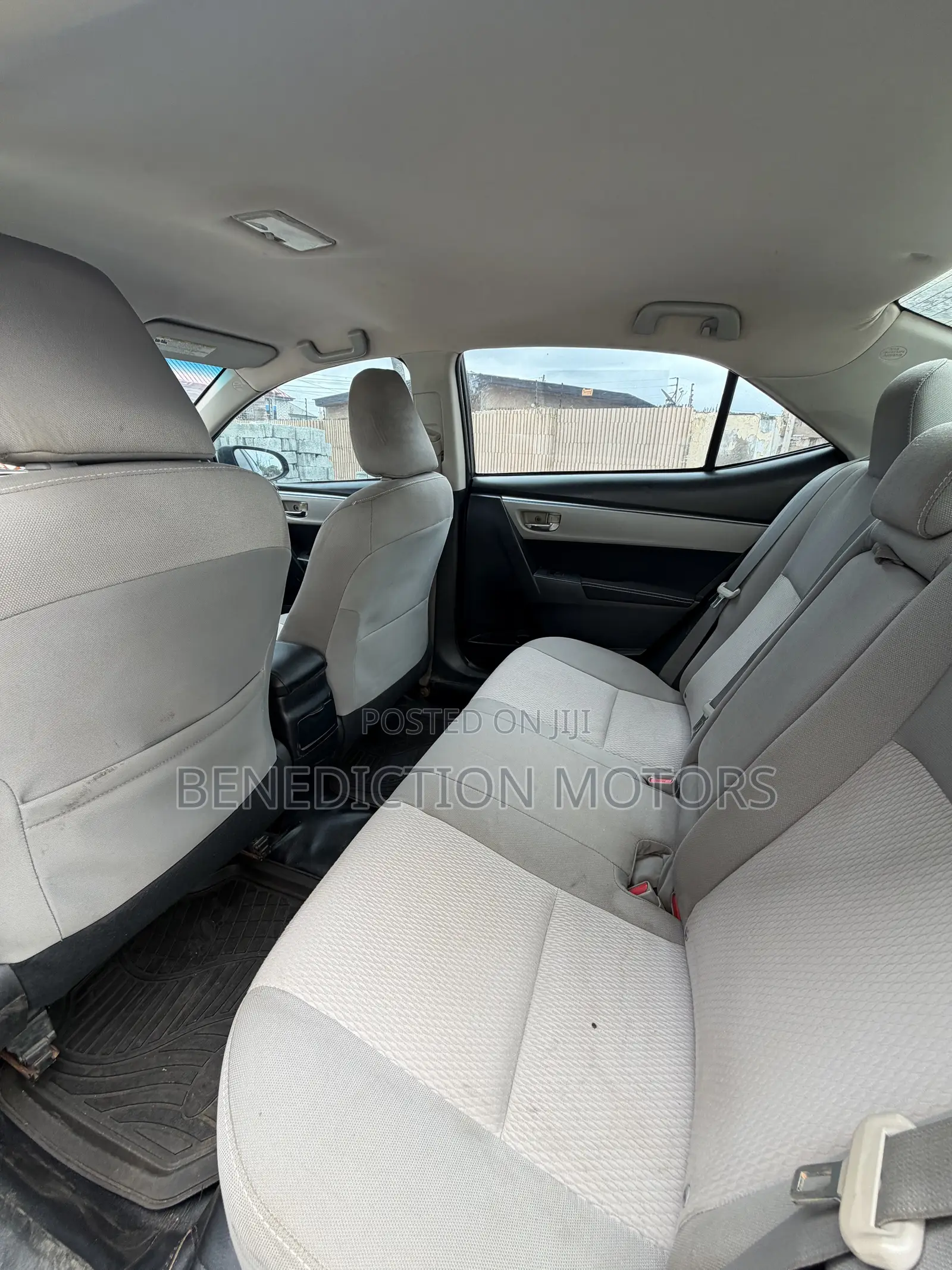 Toyota Corolla LE Eco 4dr Sedan (1.8L 4cyl CVT) 2016 Gray