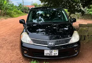 Nissan Versa 1.8 S Hatchback 2007 Black