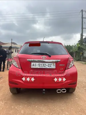 Toyota Vitz 2013 Red