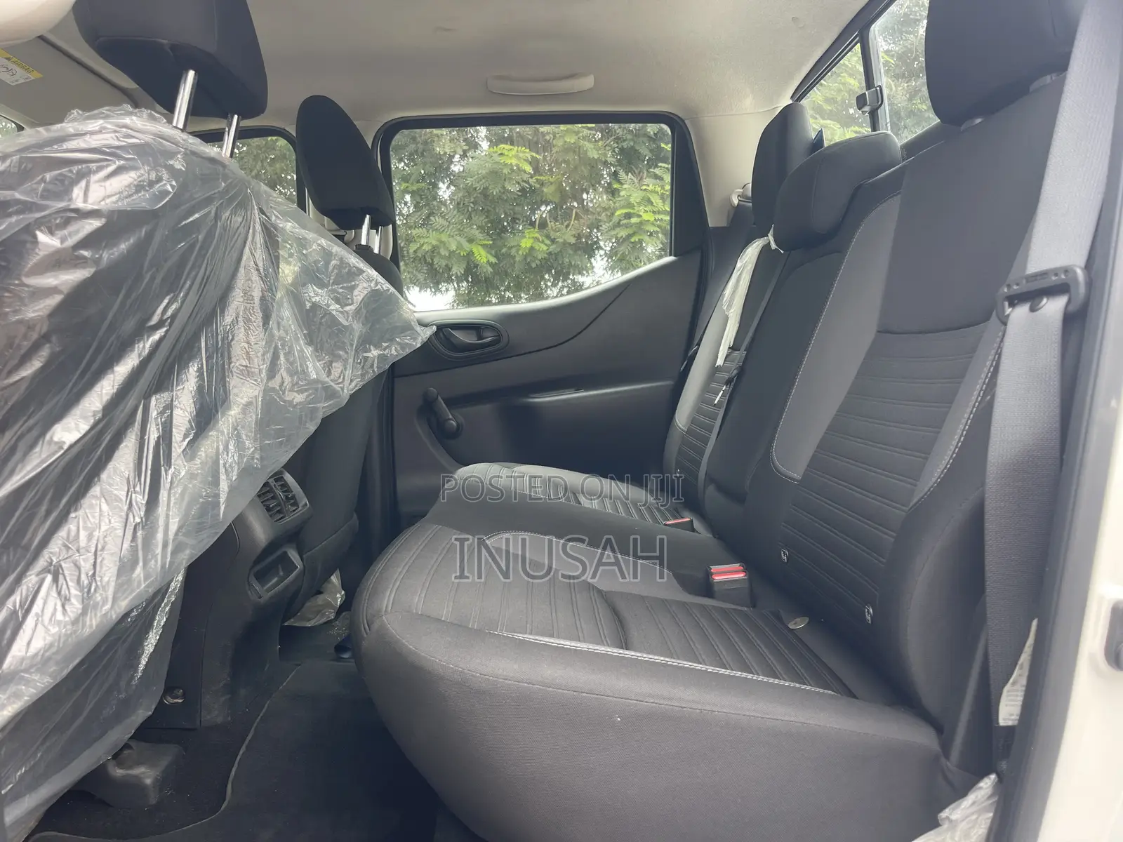 Nissan Navara 2023 White