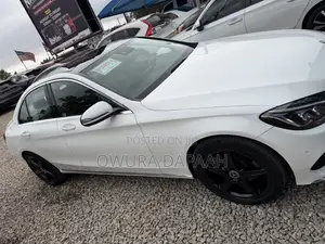 Mercedes-Benz C300 Luxury 4Matic Sedan AWD (2.0L 4cyl 7A) 2016 White
