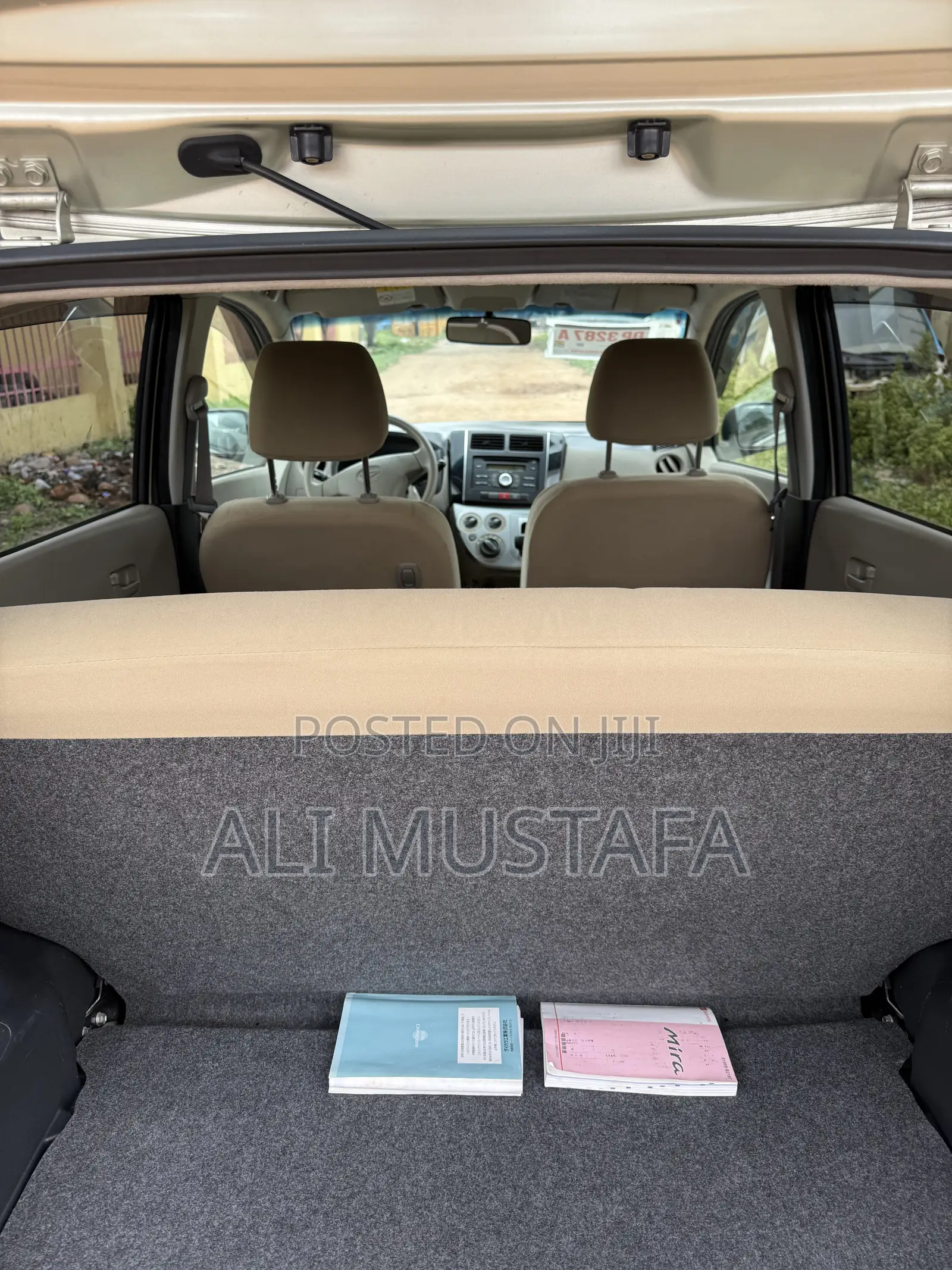 Daihatsu Mira 2011 Gold