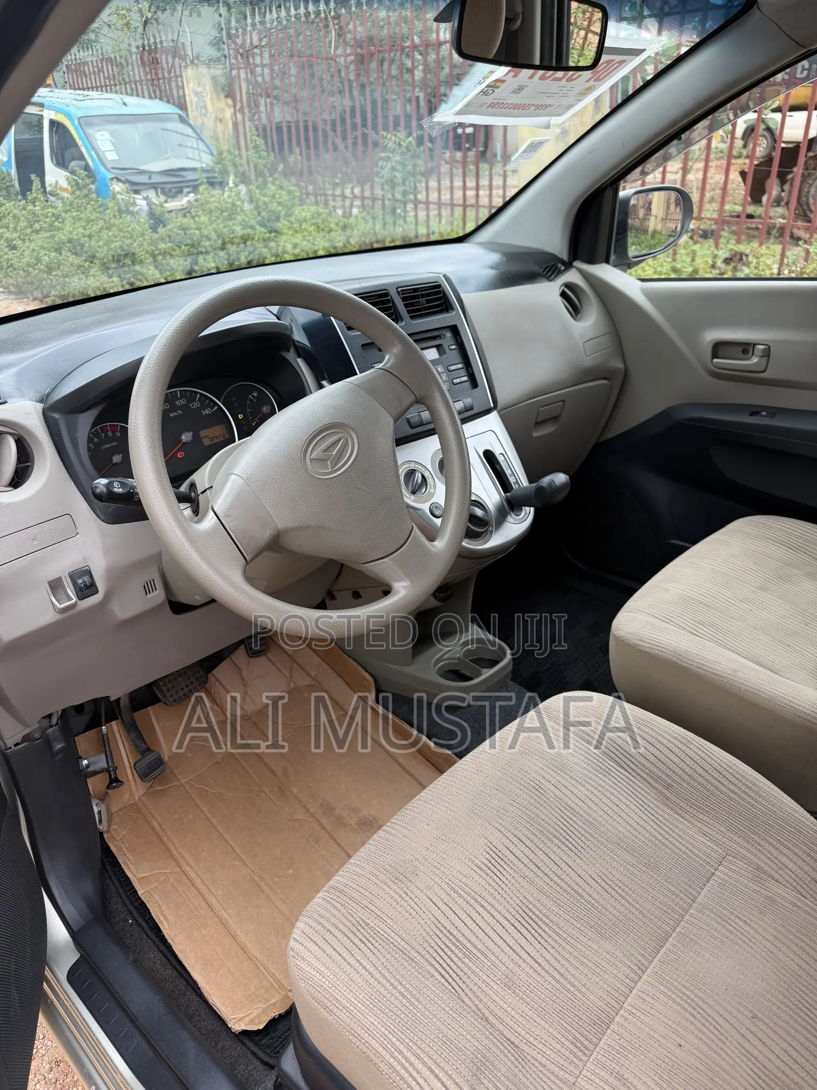 Daihatsu Mira 2011 Gold