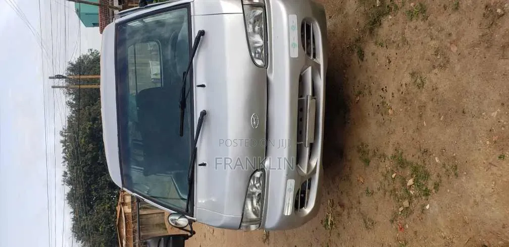 Hyundai H1 2004 Grey