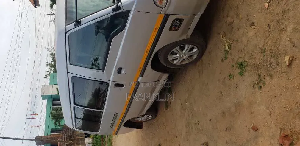Hyundai H1 2004 Grey