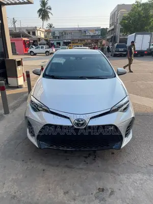 Toyota Corolla SE 4dr Sedan (1.8L 4cyl CVT) 2017 Silver