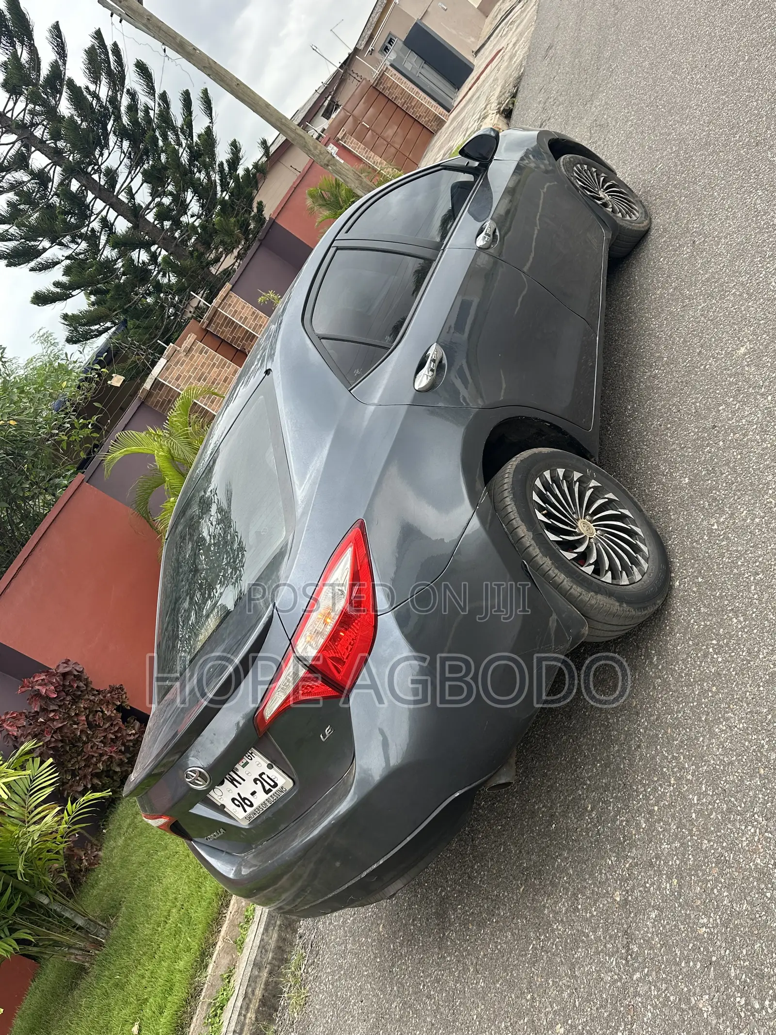 Toyota Corolla LE Eco 4dr Sedan (1.8L 4cyl CVT) 2016 Gray