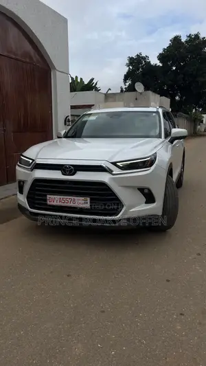 Toyota Highlander Limited AWD 2024 White