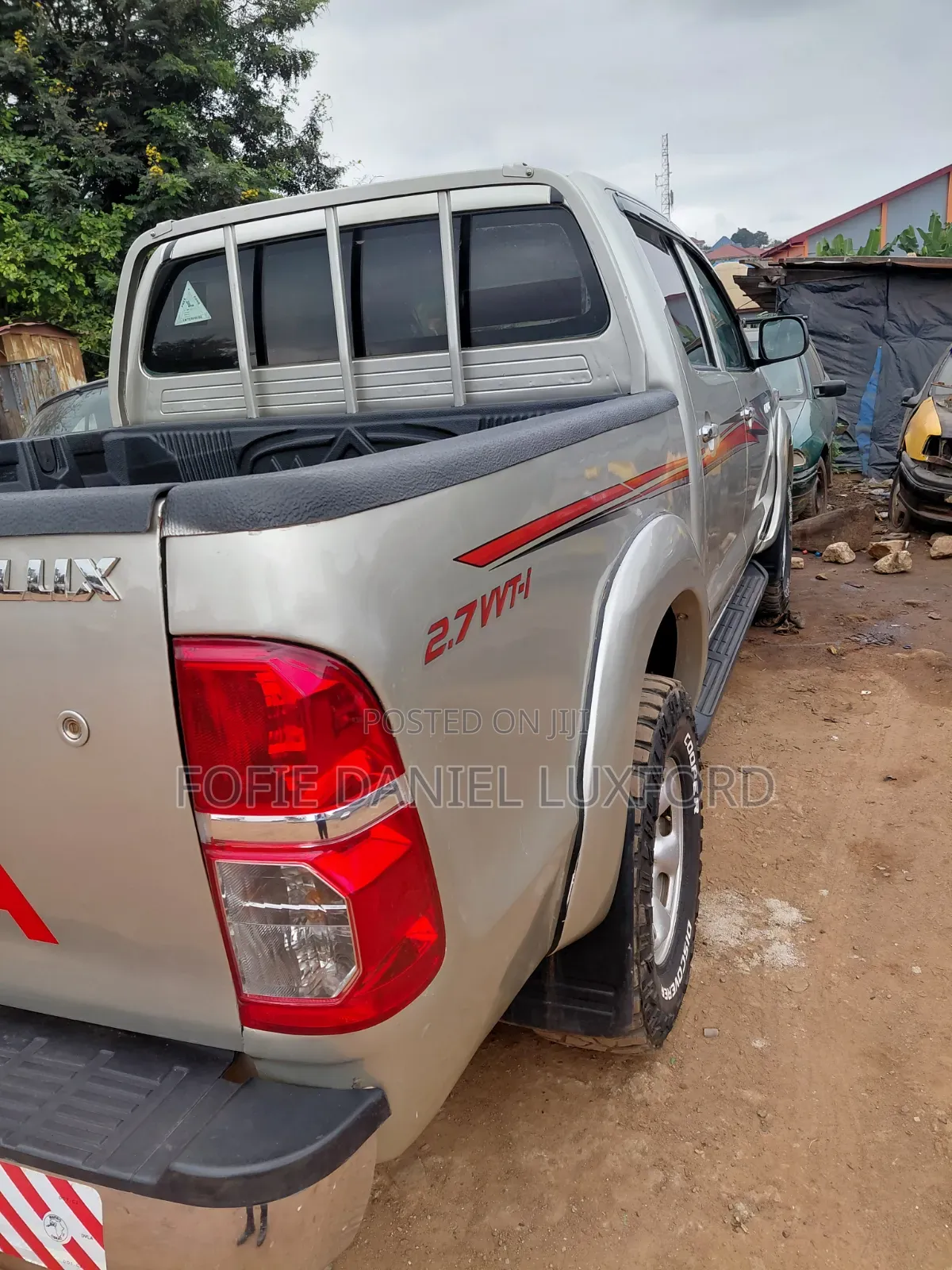 Toyota Hilux 2012 Gold
