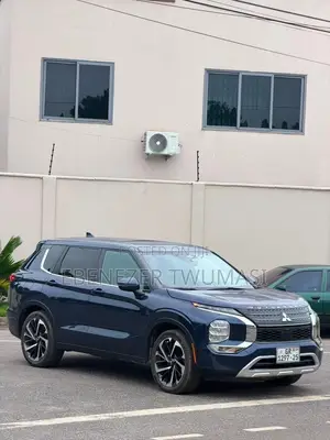 Mitsubishi Outlander SEL Launch Edition 2022 Blue