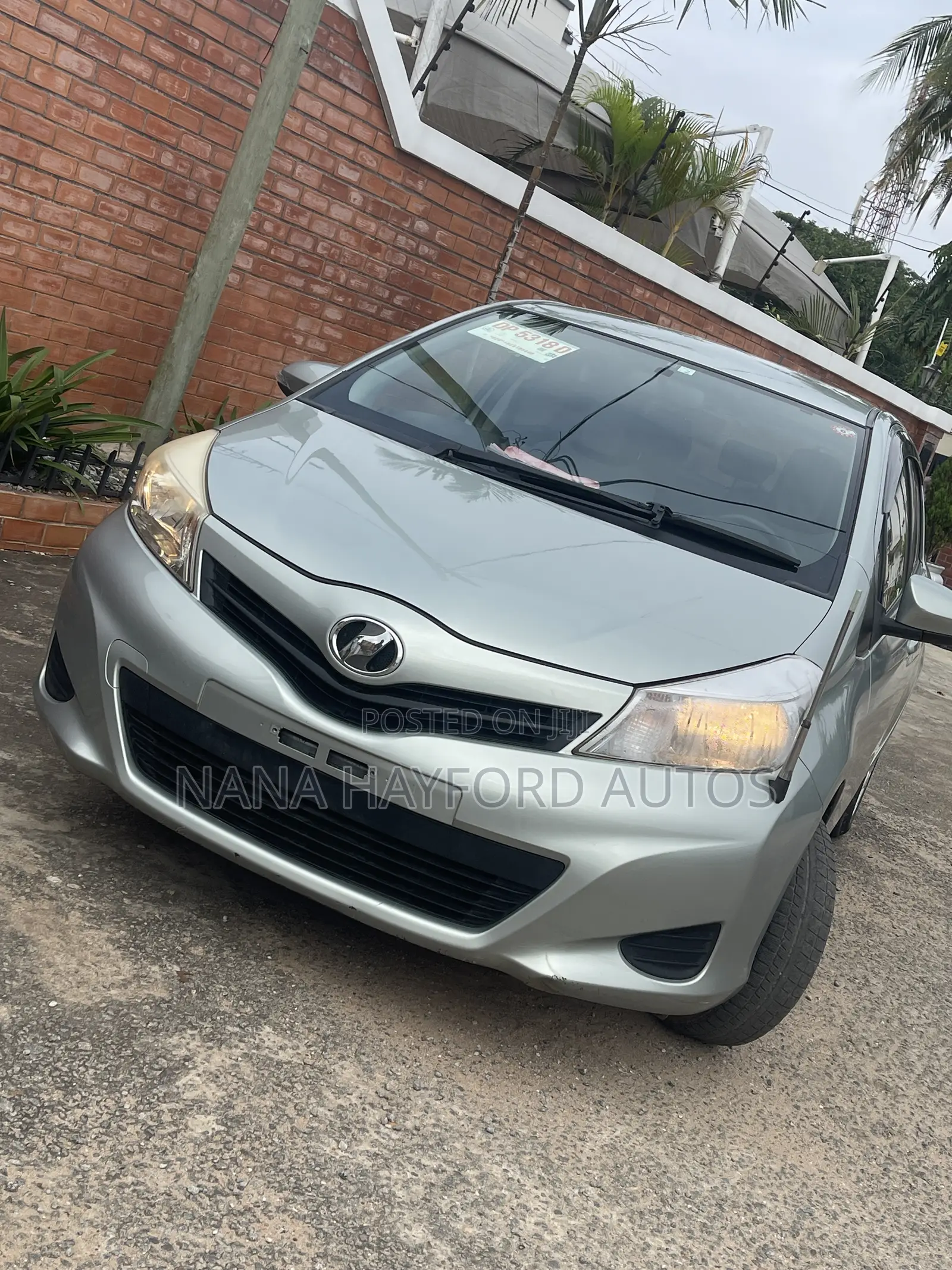 Toyota Vitz 2014 Gray