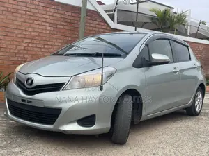 Toyota Vitz 2014 Gray