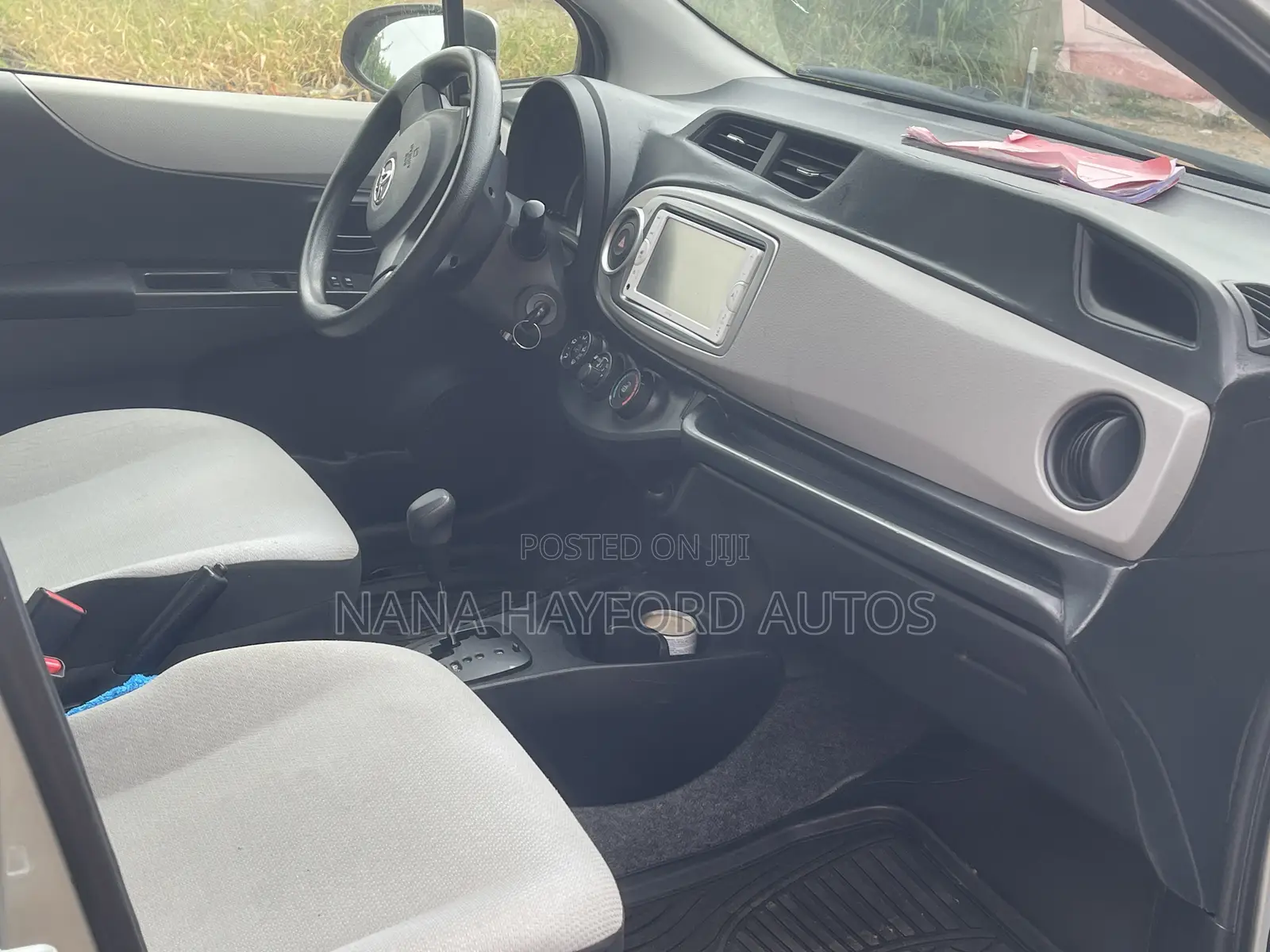 Toyota Vitz 2014 Gray