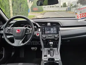 Honda Civic Sport 4dr Hatchback (1.5L 4cyl) 2017 White