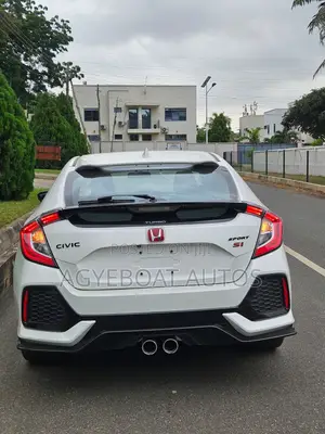Honda Civic Sport 4dr Hatchback (1.5L 4cyl) 2017 White